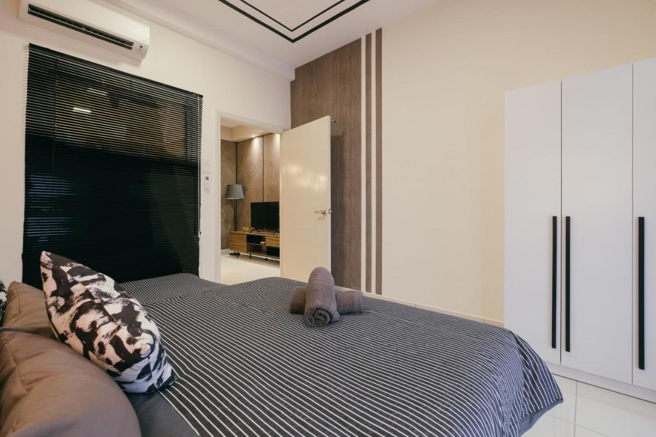 Апартаменты Arte Mont Kiara 3Pax Jacuzzi Pool Gym Near Mitec Matrade Куала-Лумпур Экстерьер фото
