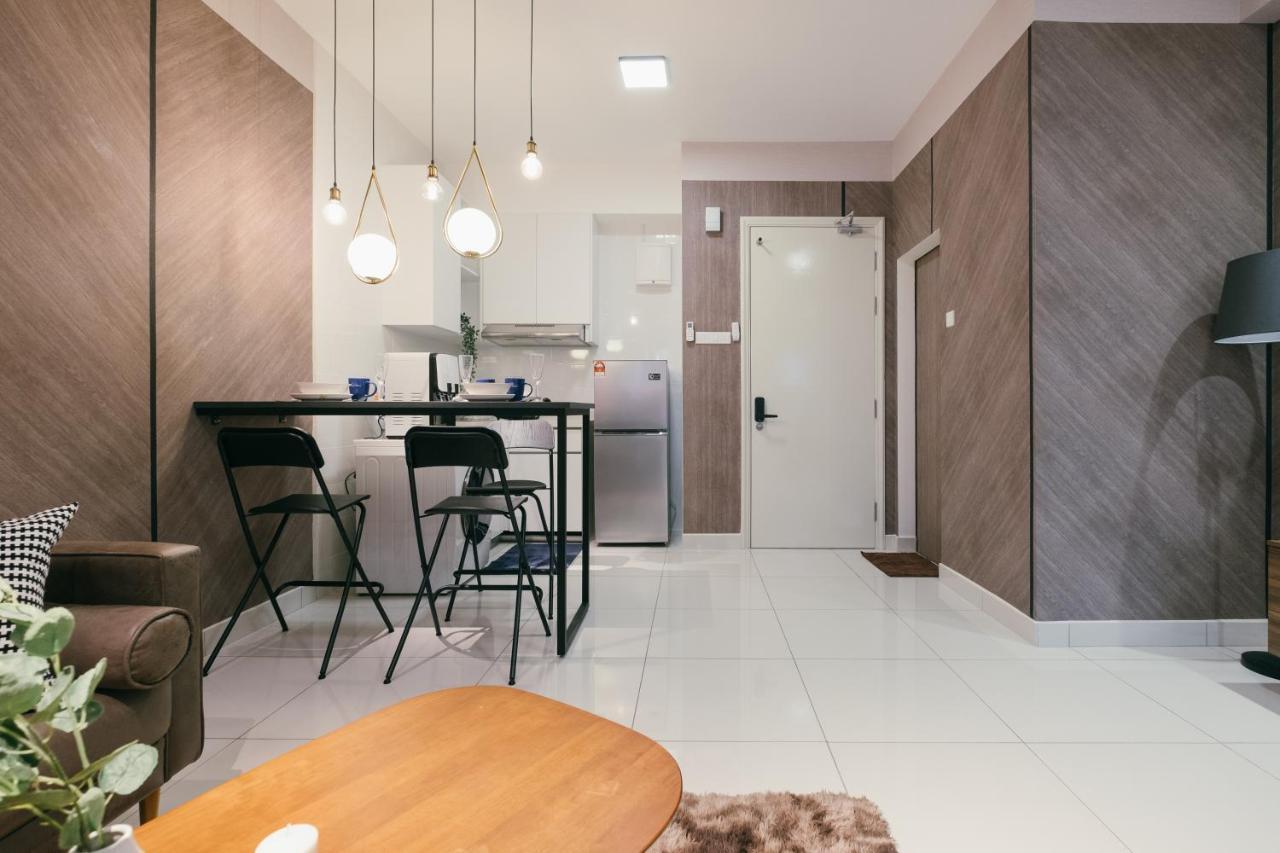 Апартаменты Arte Mont Kiara 3Pax Jacuzzi Pool Gym Near Mitec Matrade Куала-Лумпур Экстерьер фото